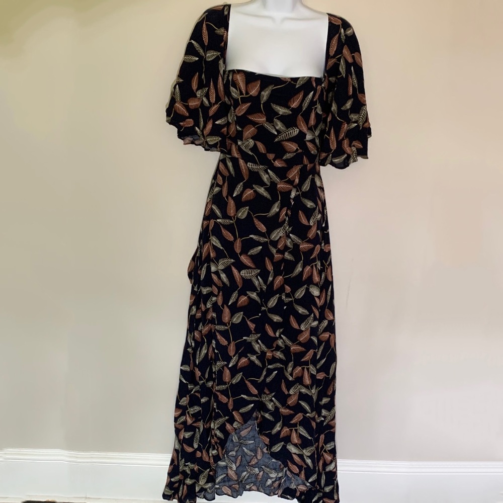 Off the Shoulder High-Low Leaf Pattern Maxi Dress